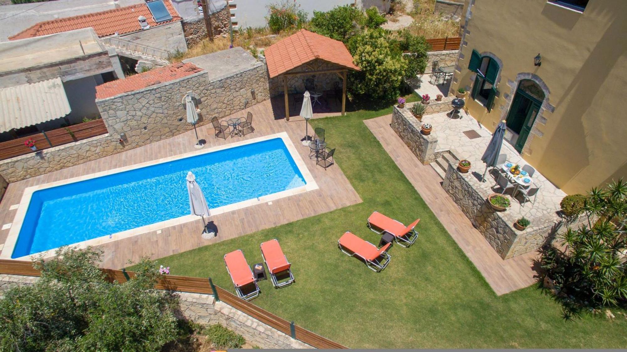 Skandalis Apartments With Pool Хорафакия Экстерьер фото