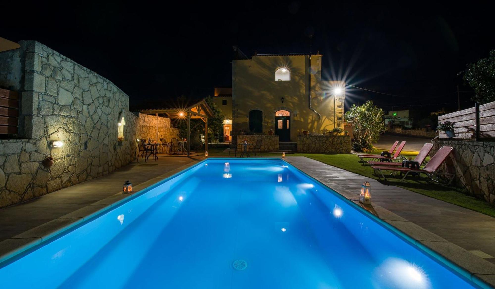 Skandalis Apartments With Pool Хорафакия Экстерьер фото