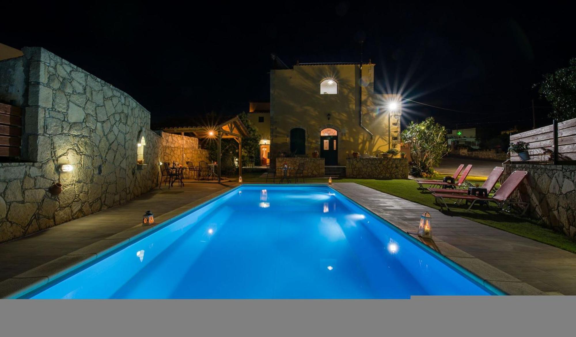 Skandalis Apartments With Pool Хорафакия Экстерьер фото
